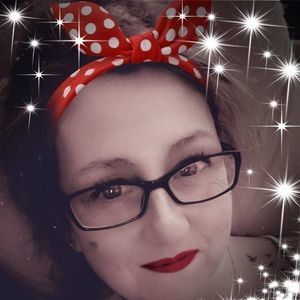 Meet your Posher, Stacy